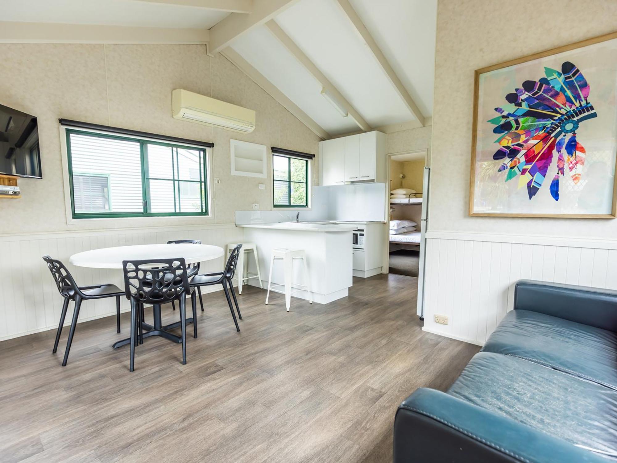 Nrma Ballarat Holiday Park 客房 照片